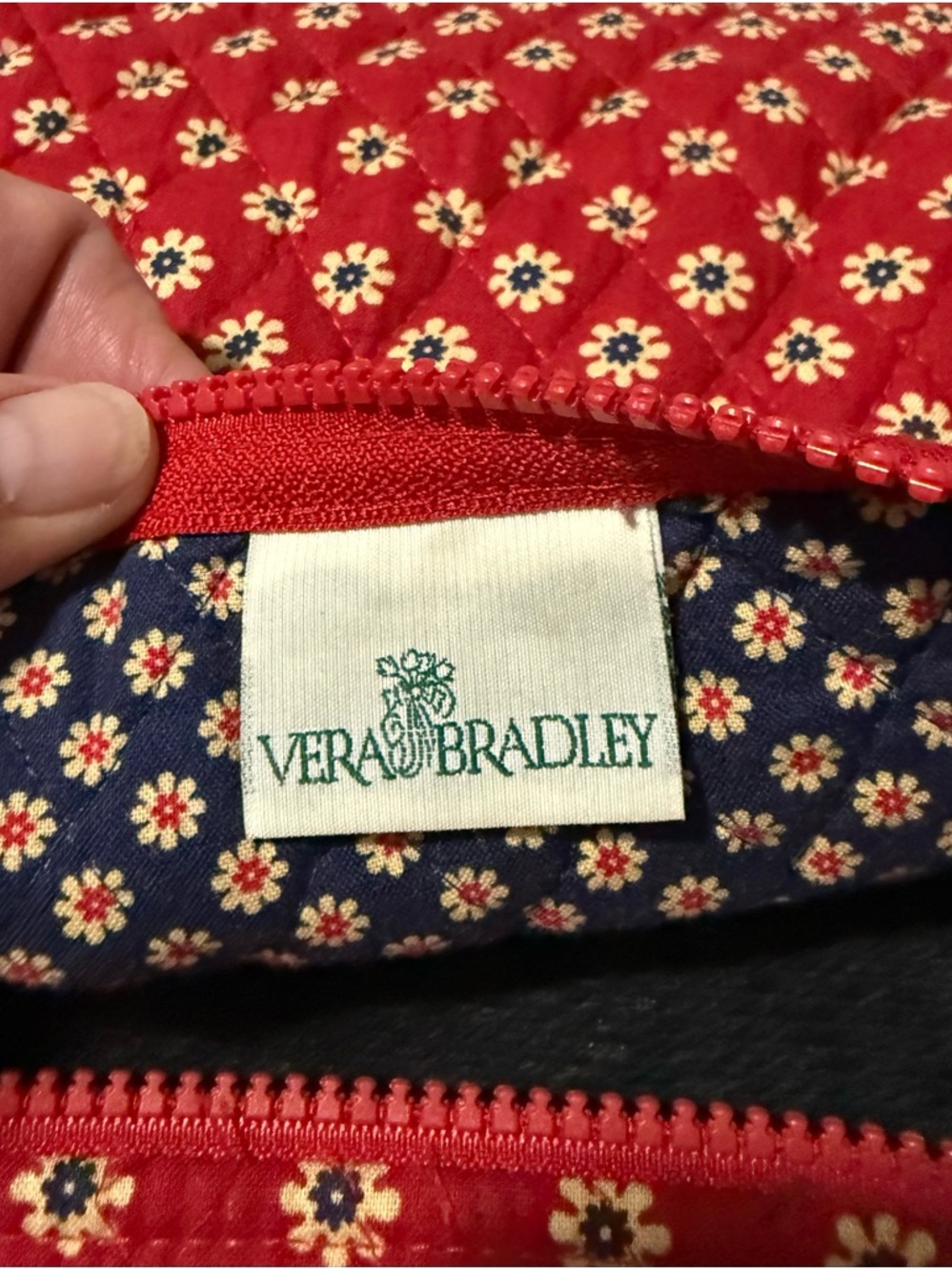 Vera Bradley Red Paisley Quilted Duffle Bag Travel Weekender Vintage Print - Picture 7 of 7